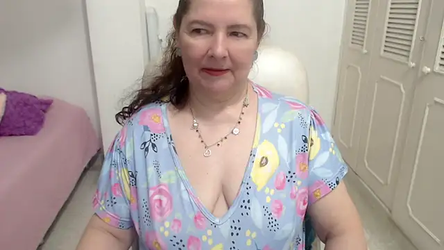 Snapshot of leonela_69 chatting on 9, 7, 2026 leonela 69 online show from 9, 7, 2026