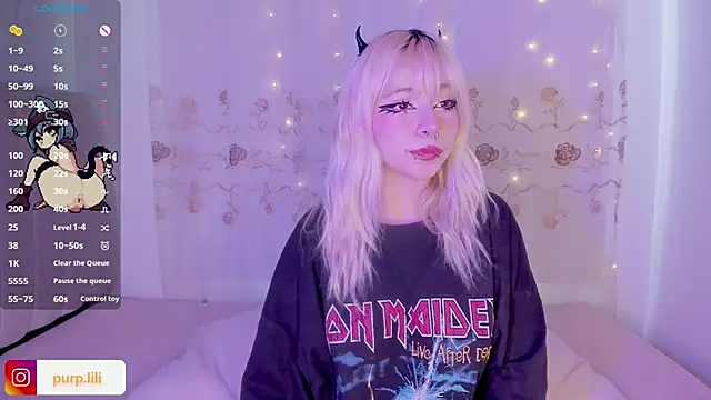 Snapshot of purplelilith3 chatting on 8, 5, 2026 purplelilith3 online show from 8, 5, 2026