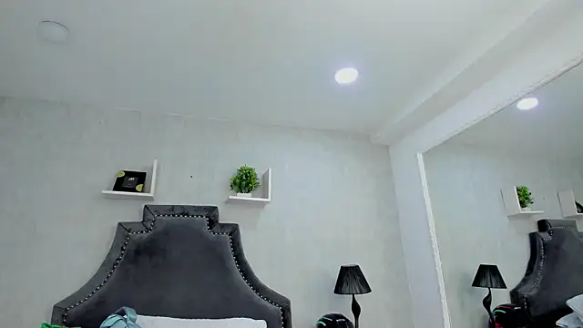 EmiliaRose  online show from 28, 11, 2025