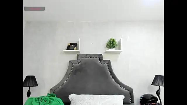 EmiliaRose  online show from 21, 11, 2025