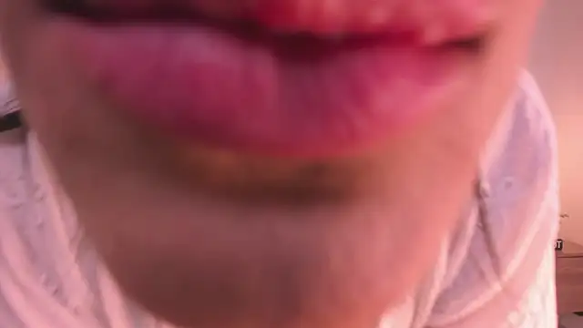 Snapshot of KenyaCopper chatting on 28, 11, 2025 KenyaCopper online show from 28, 11, 2025