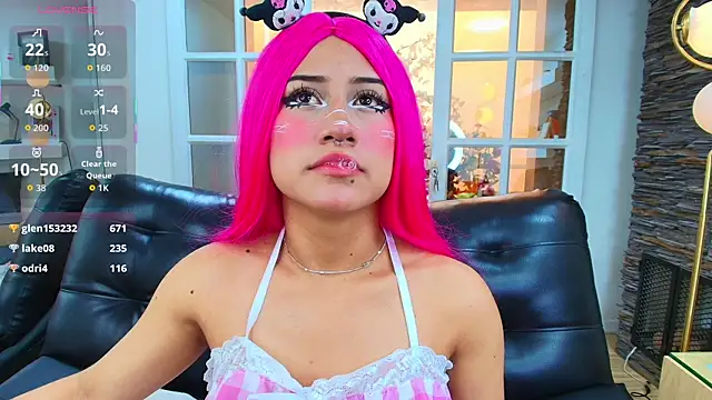 Snapshot of miss___megan chatting on 22, 11, 2025 miss megan online show from 22, 11, 2025