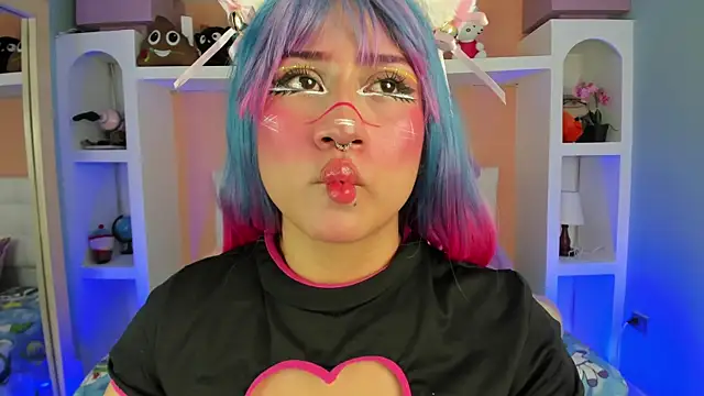 Snapshot of miss___megan chatting on 7, 10, 2025 miss megan online show from 7, 10, 2025