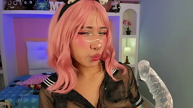 Snapshot of miss___megan chatting on 7, 11, 2025 miss megan online show from 7, 11, 2025