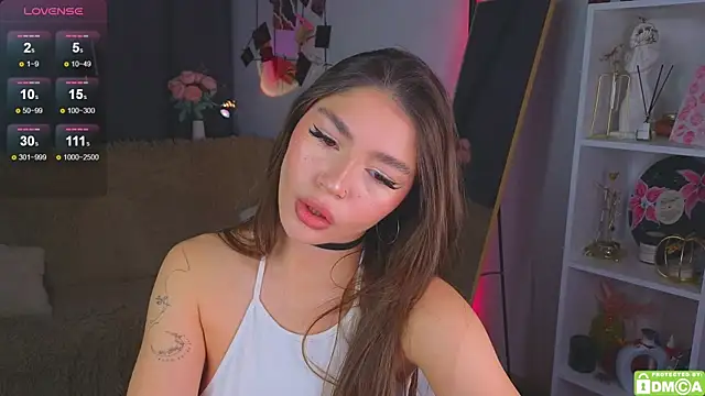 Caroline  Brown online show from 16, 11, 2025