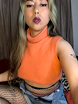 Tiff Doll online show from 11, 11, 2025