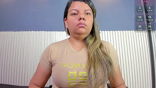 Snapshot of Aida-nicolle chatting on 10, 10, 2025 Aida-nicolle online show from 10, 10, 2025