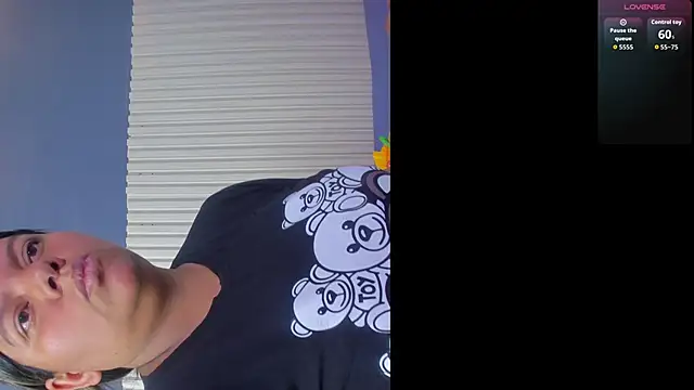 Snapshot of Aida-nicolle chatting on 14, 11, 2025 Aida-nicolle online show from 14, 11, 2025