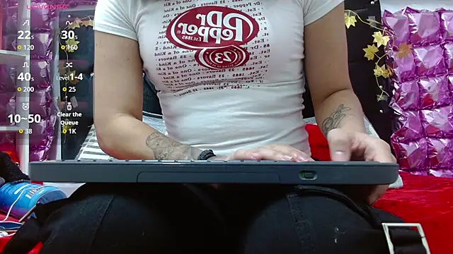 Snapshot of poisondost_hot chatting on 23, 9, 2025 poisondost hot online show from 23, 9, 2025