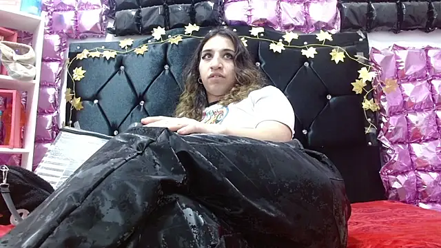 Snapshot of poisondost_hot chatting on 8, 10, 2025 poisondost hot online show from 8, 10, 2025