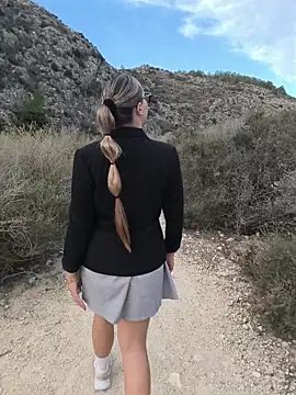 Snapshot of Mona_Plus chatting on 24, 10, 2025 Mona Plus online show from 24, 10, 2025