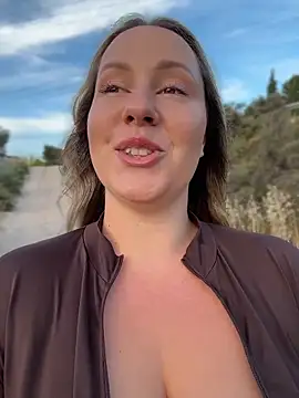 Mona Plus online show from 14, 6, 2026