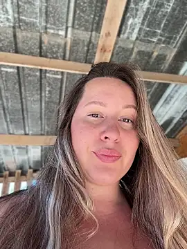 Mona Plus online show from 15, 4, 2026