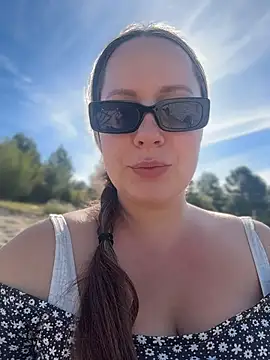 Snapshot of Mona_Plus chatting on 20, 5, 2026 Mona Plus online show from 20, 5, 2026