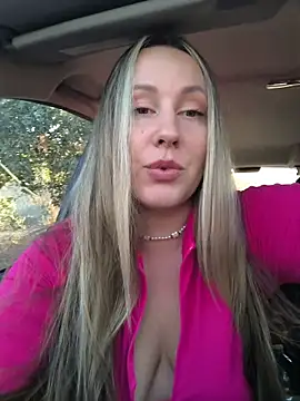 Snapshot of Mona_Plus chatting on 28, 11, 2025 Mona Plus online show from 28, 11, 2025