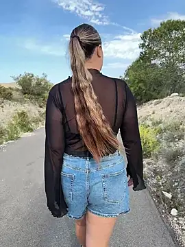 Mona Plus online show from 22, 4, 2026