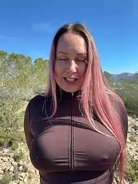 Mona Plus online show from 30, 3, 2026