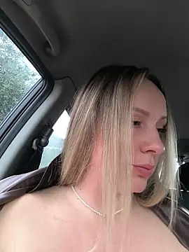 Mona Plus online show from 17, 12, 2025