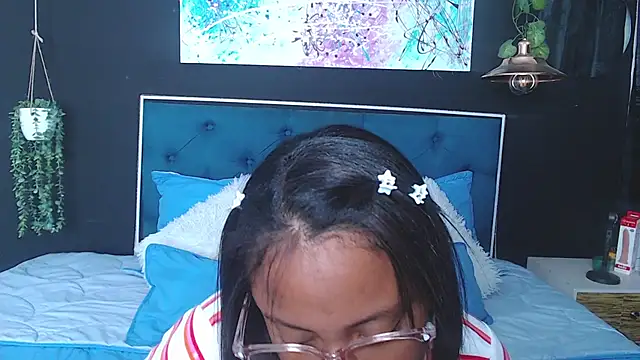 Snapshot of rebeka_kenye chatting on 25, 2, 2025 rebeka kenye online show from 25, 2, 2025