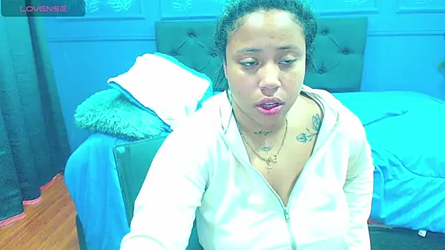 Snapshot of rebeka_kenye chatting on 30, 11, 2025 rebeka kenye online show from 30, 11, 2025