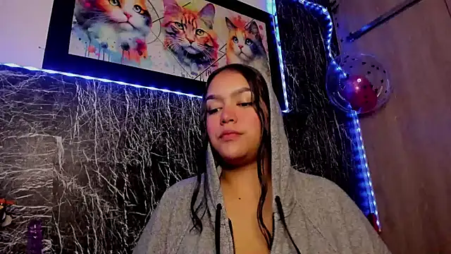 Snapshot of Bellota_Girl chatting on 2, 3, 2025 Bellota Girl online show from 2, 3, 2025