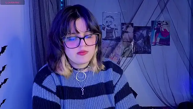 scarleth shadow online show from 28, 11, 2025