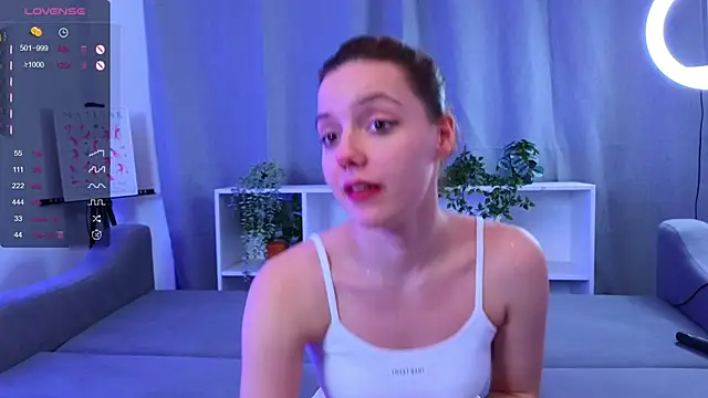 AmyGuerrero online show from 6, 3, 2025