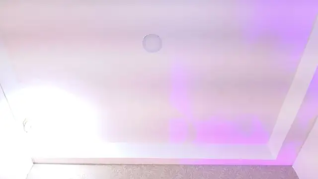 YesyHills online show from 7, 4, 2026