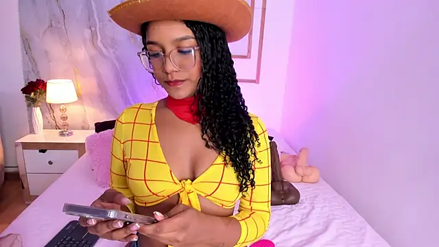 KylieGomeez online show from 31, 10, 2025