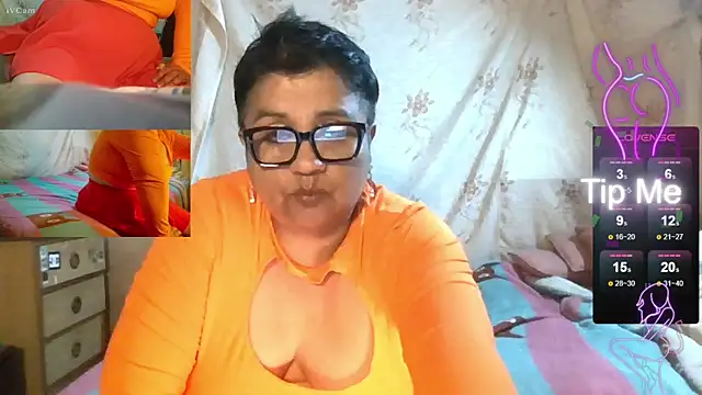 erinadarling79 online show from 4, 10, 2025