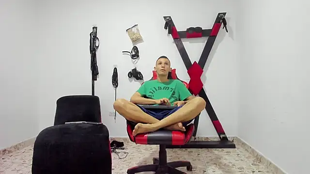 Isak Millan online show from 30, 11, 2025