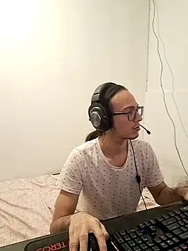 cholitohermoso online show from 9, 11, 2025