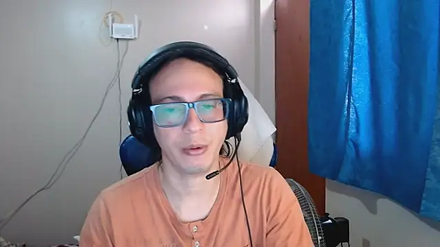 cholitohermoso online show from 11, 3, 2025