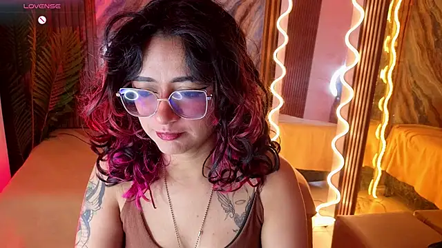 Snapshot of kristen_tay chatting on 15, 6, 2026 kristen tay online show from 15, 6, 2026