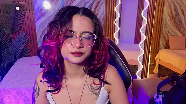 kristen tay online show from 6, 6, 2026