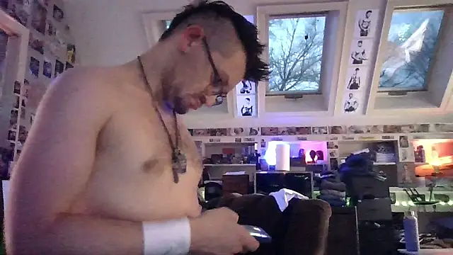 Sk00byJaXxX212 online show from 8, 1, 2026