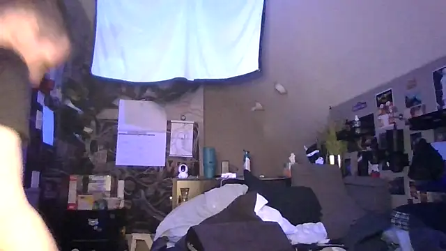 Snapshot of Sk00byJaXxX212 chatting on 10, 9, 2025 Sk00byJaXxX212 online show from 10, 9, 2025