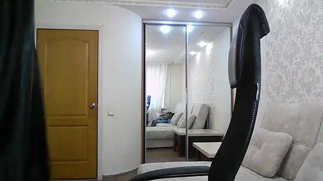 Victoria secrets  online show from 4, 3, 2026