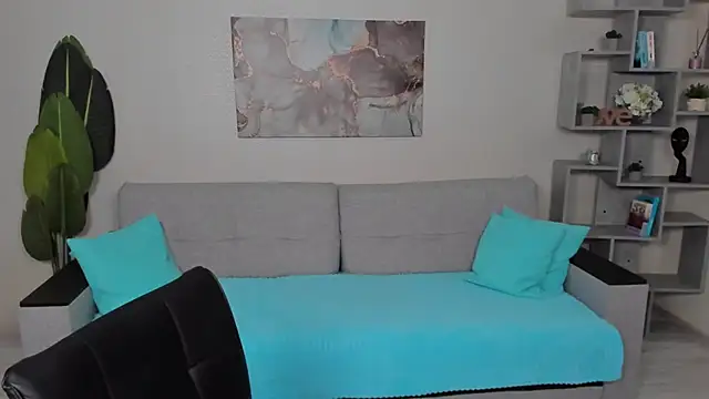 GabriellaMays online show from 4, 12, 2025