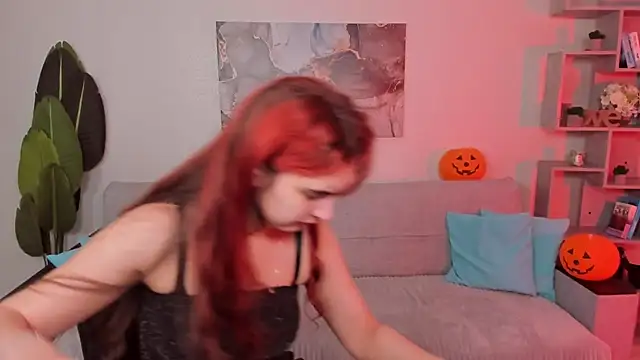 Snapshot of GabriellaMays chatting on 7, 11, 2025 GabriellaMays online show from 7, 11, 2025