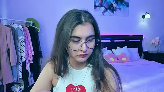 Snapshot of GabriellaMays chatting on 19, 2, 2025 GabriellaMays online show from 19, 2, 2025