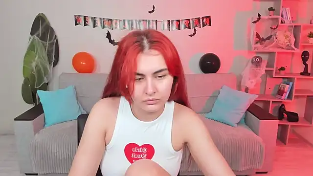 Snapshot of GabriellaMays chatting on 17, 10, 2025 GabriellaMays online show from 17, 10, 2025