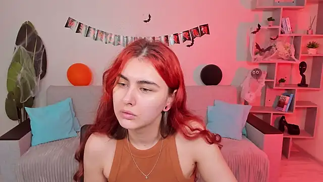 Snapshot of GabriellaMays chatting on 22, 10, 2025 GabriellaMays online show from 22, 10, 2025