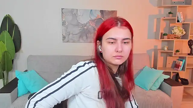 Snapshot of GabriellaMays chatting on 10, 10, 2025 GabriellaMays online show from 10, 10, 2025