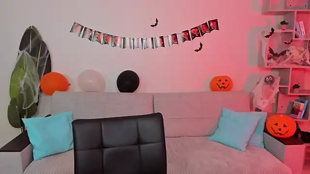 Snapshot of GabriellaMays chatting on 1, 11, 2025 GabriellaMays online show from 1, 11, 2025