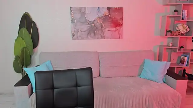 Snapshot of GabriellaMays chatting on 15, 11, 2025 GabriellaMays online show from 15, 11, 2025