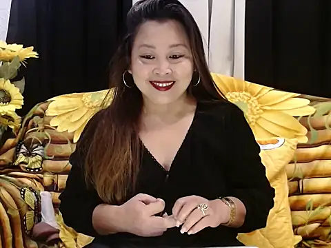 Snapshot of UrSweetClassyPinay chatting on 26, 10, 2025 UrSweetClassyPinay online show from 26, 10, 2025