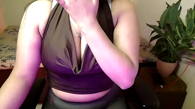 megancatluna online show from 23, 2, 2026