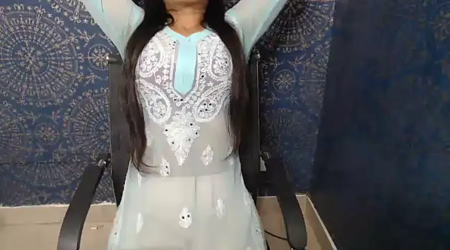 Snapshot of megancatluna chatting on 6, 3, 2025 megancatluna online show from 6, 3, 2025