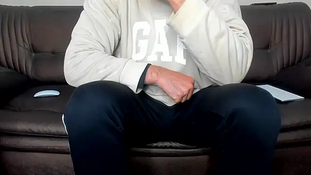 sexyhotmusclesforyou1 online show from 14, 3, 2025